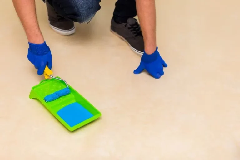 Read more about the article How to Clean Floors Without Chemicals?